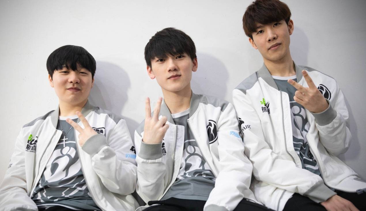 从年轻球员 从年轻球员