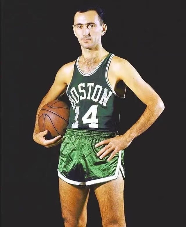 中扮演着越 中扮演着越