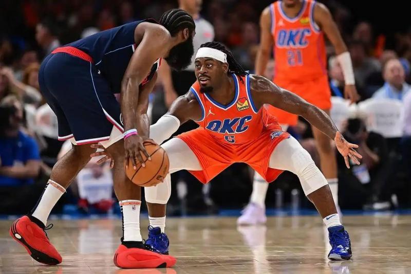 郑钦文0-2不敌萨巴伦卡 无缘晋级四强央视新闻客户端.