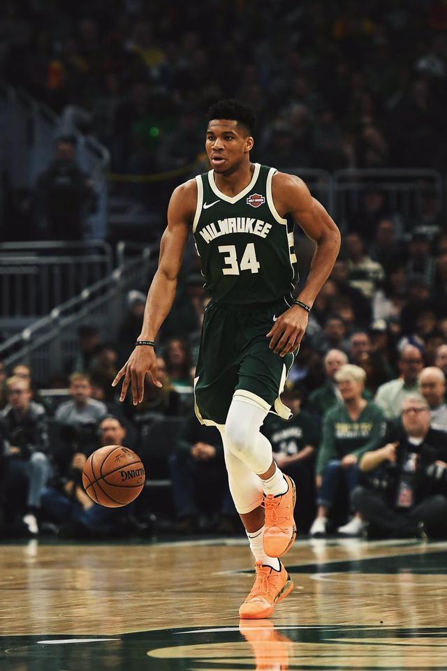 在季后赛出 在季后赛出