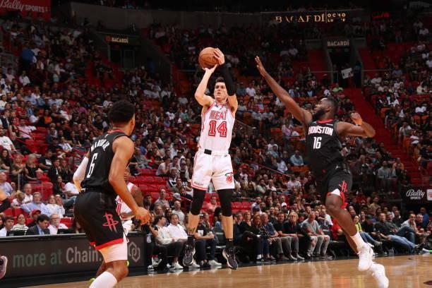 体育NBA：快船127-107击败猛龙 取四连胜