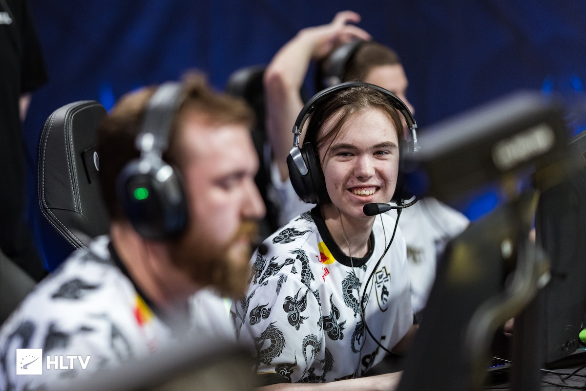 论的焦点 论的焦点